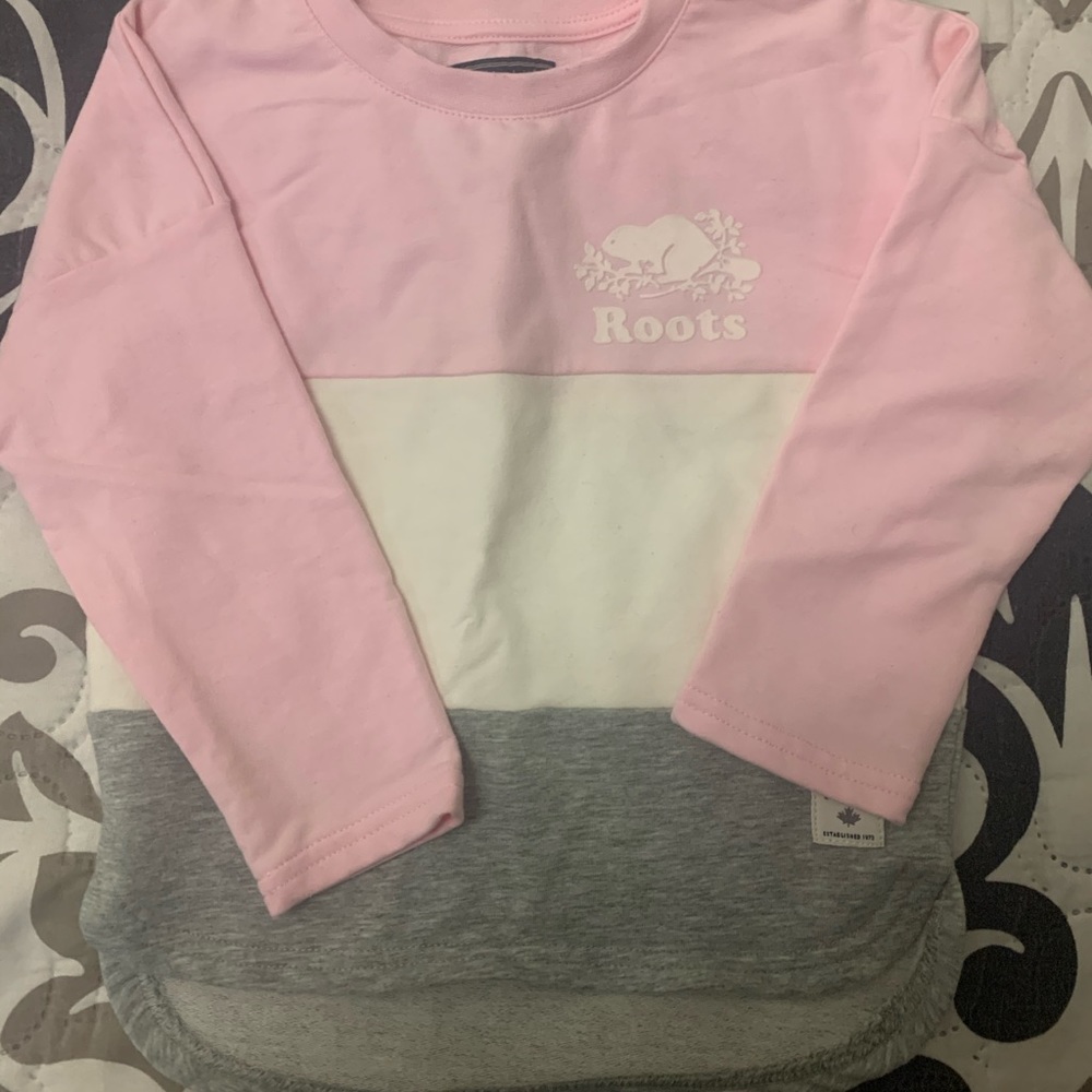 Roots toddler girls asymmetrical crew neck size 2t